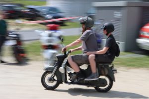 a569300d-5a3f-4308-a6ed-4012041f0c8b